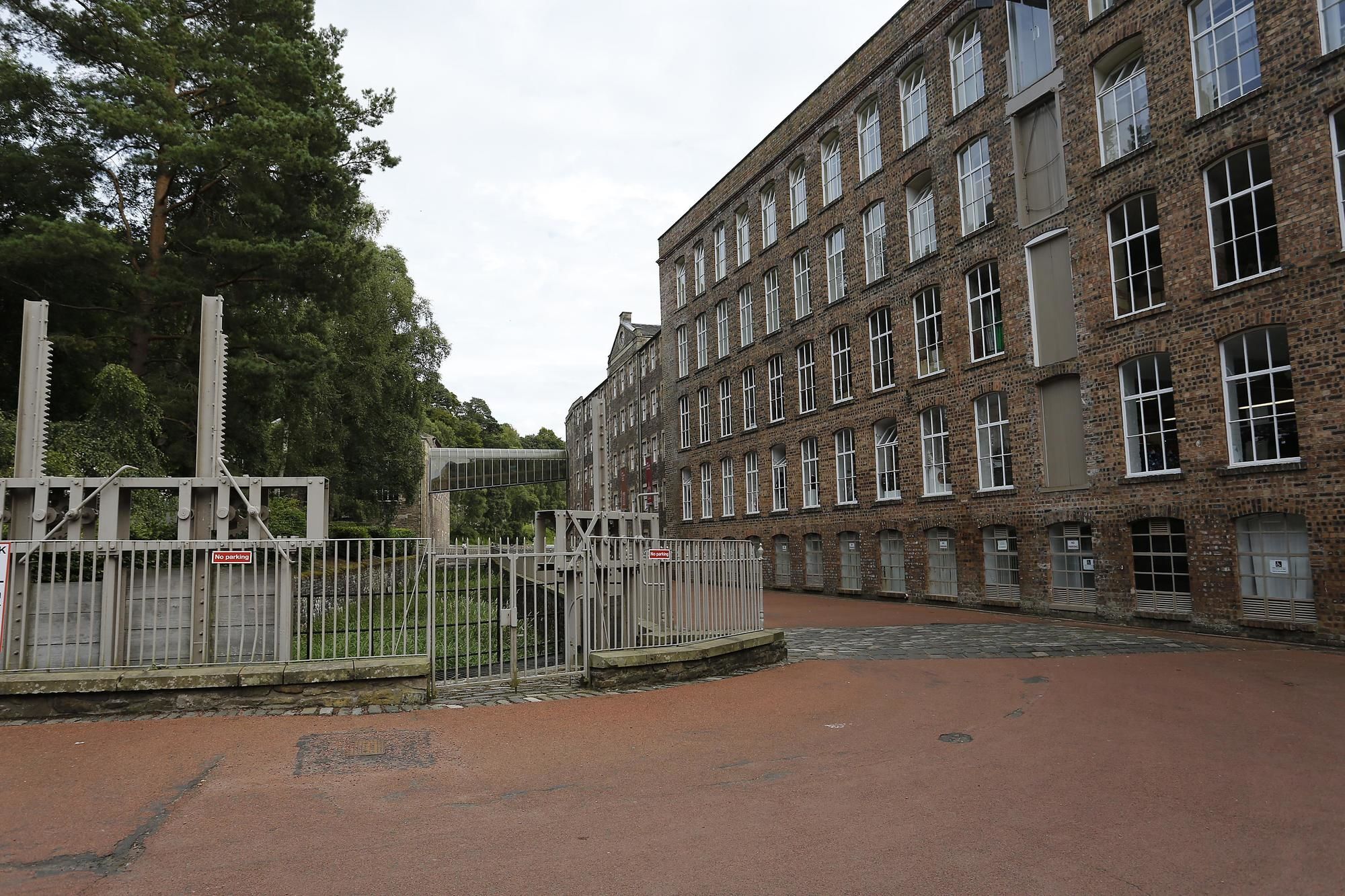 Best Western Cartland Bridge Hotel Lanark Exterior photo